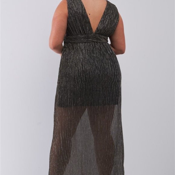 Plus Size Black & Gold Sleeveless Pleated Maxi Dress - Picture 2 of 2